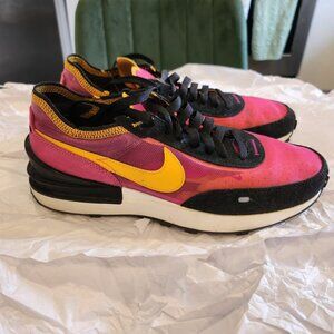 Nike Waffle One Active Fuchsia University Gold – Size 8 No Box